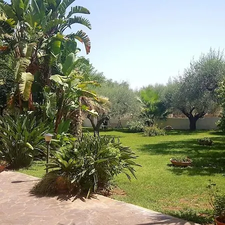 Appartamento In Con Ampio Giardino - 5 Min Dal Mare -15 Da Tropea *