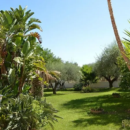 Appartamento In Con Ampio Giardino - 5 Min Dal Mare -15 Da Tropea *