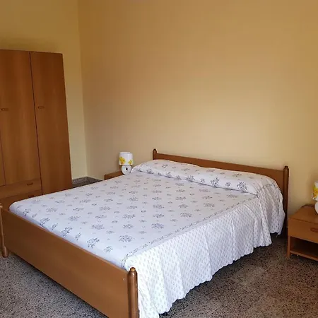 Appartamento In Con Ampio Giardino - 5 Min Dal Mare -15 Da Tropea *
