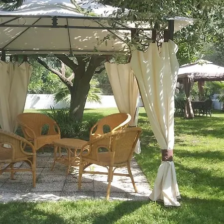 In Con Ampio Giardino - 5 Min Dal Mare -15 Da Tropea Appartamento *